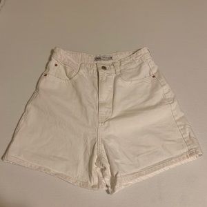 White Zara mom shorts